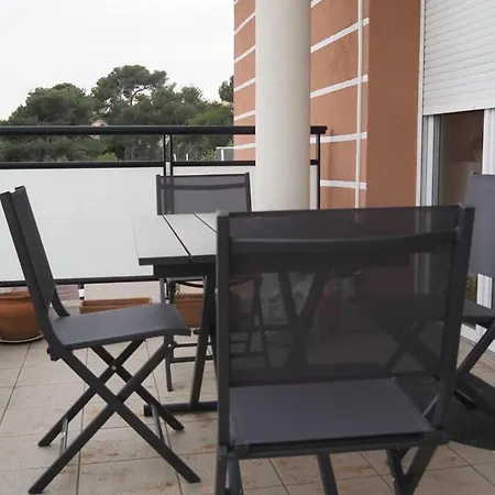 Les Grenadines Du Samedi Au Samedi Антиб